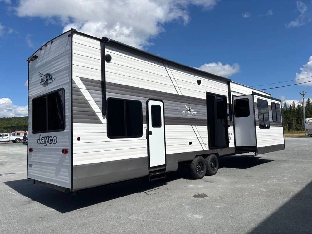 Jayco Jay Flight Bungalow 401loft 2027 alt