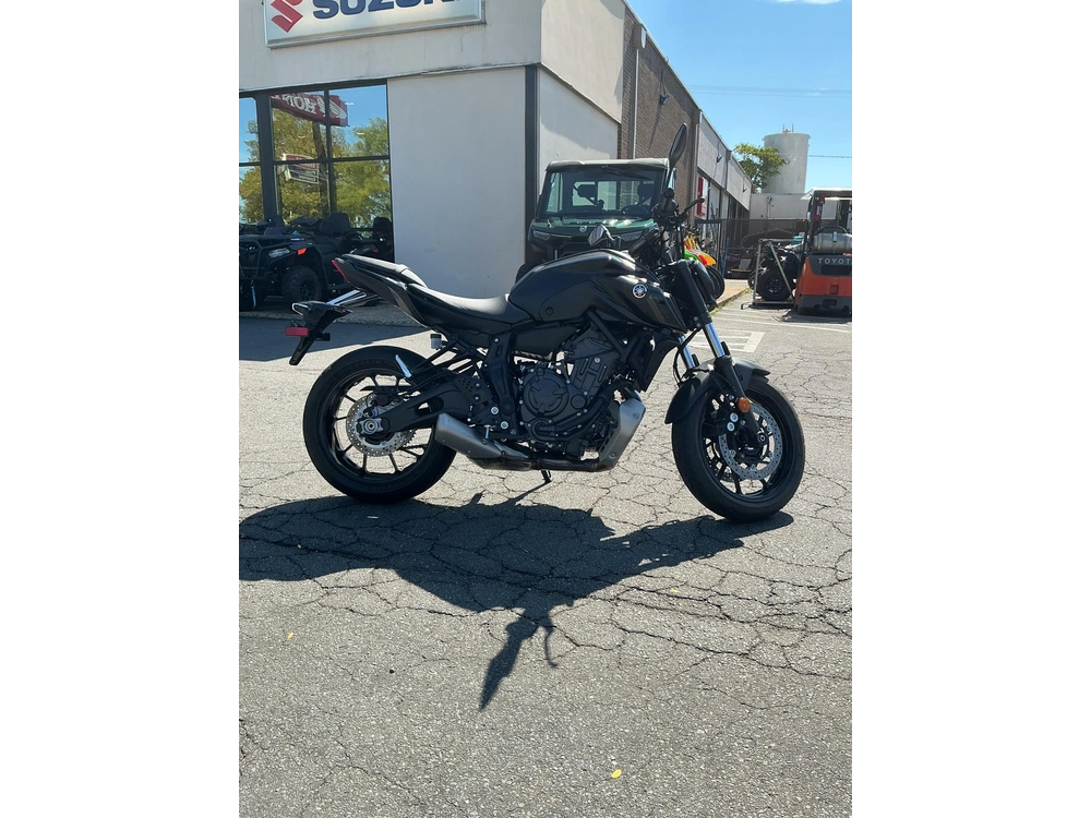 2022 Yamaha Mt-07 alt