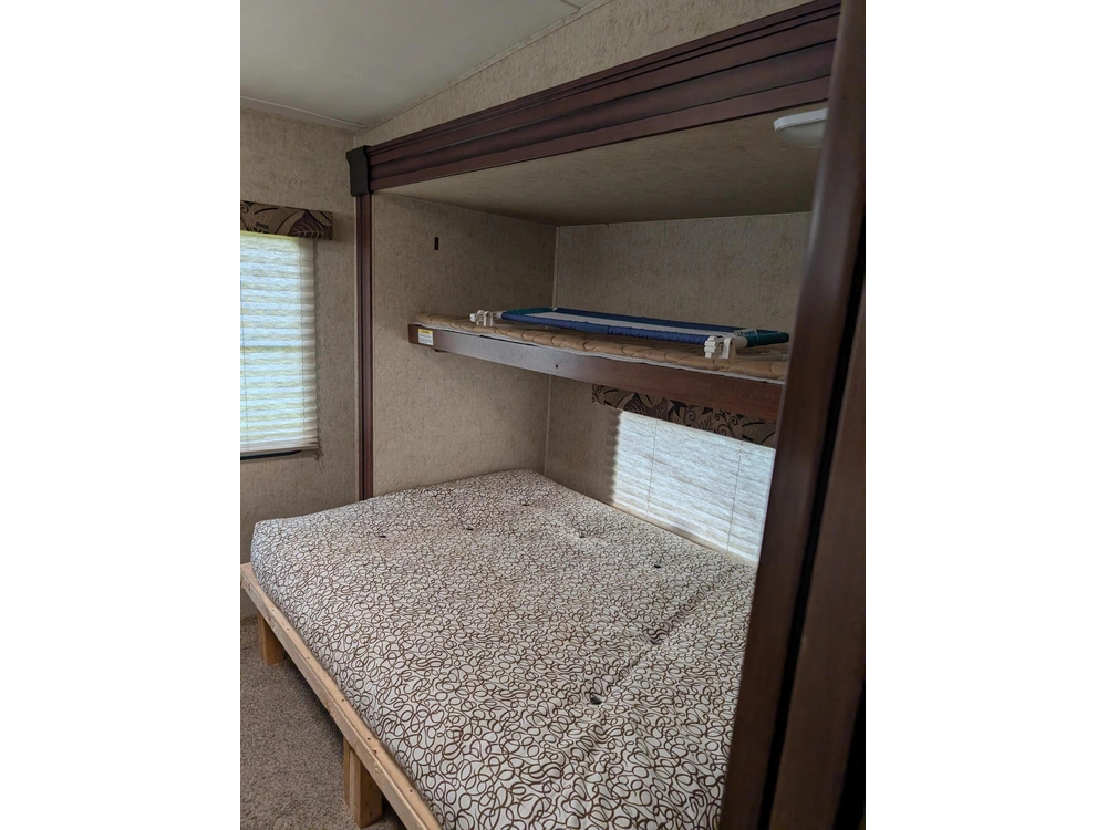 Heartland Rv Prowler P30 2013 alt