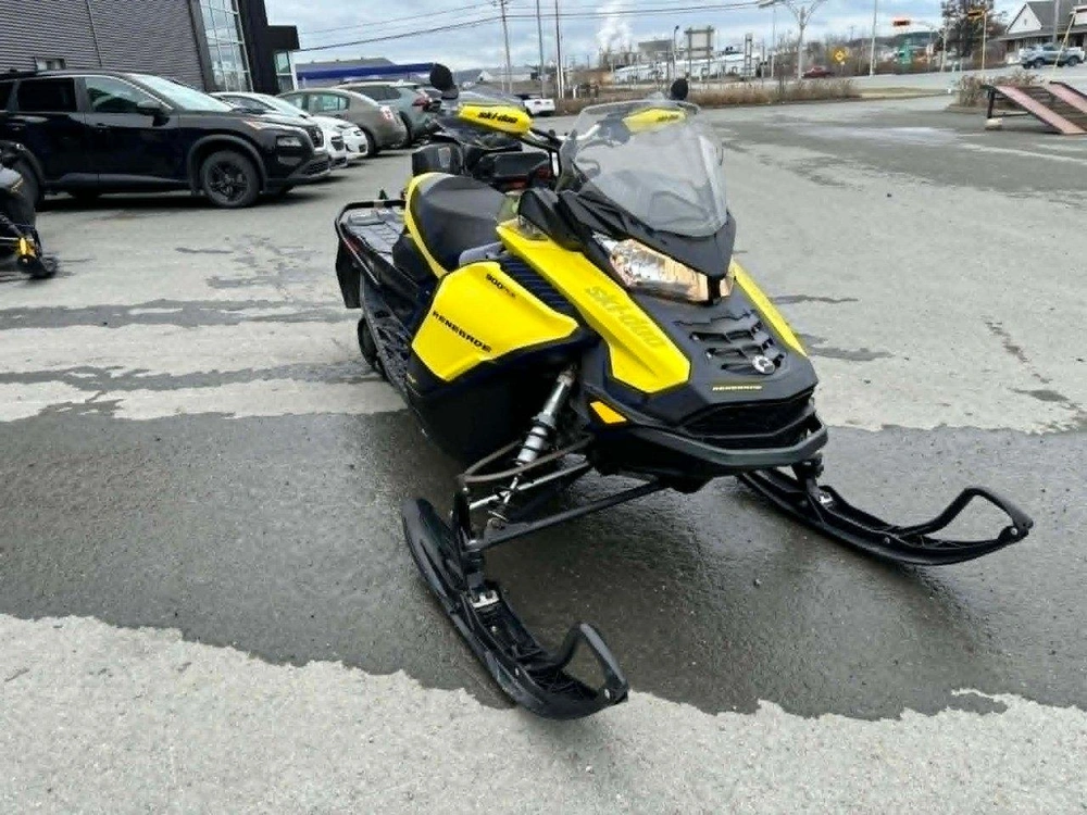 Ski-doo Renegade 900ace Turbo 2021 alt