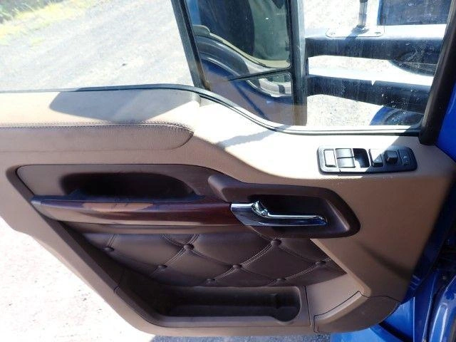 Kenworth T680 2021