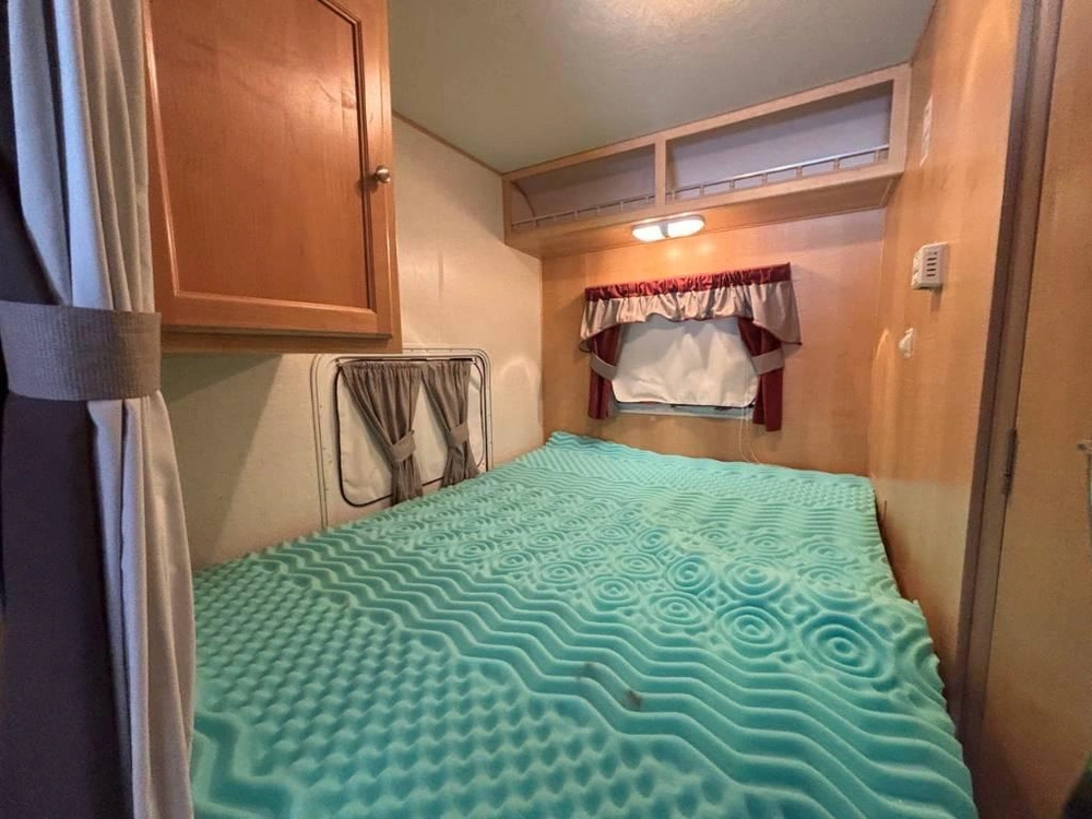 R-vision Trail Cruiser 21dbl 2006 alt