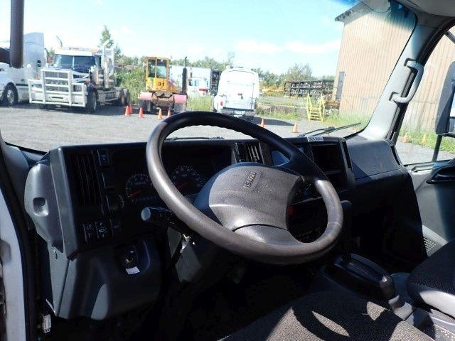 Isuzu Npr 2023
