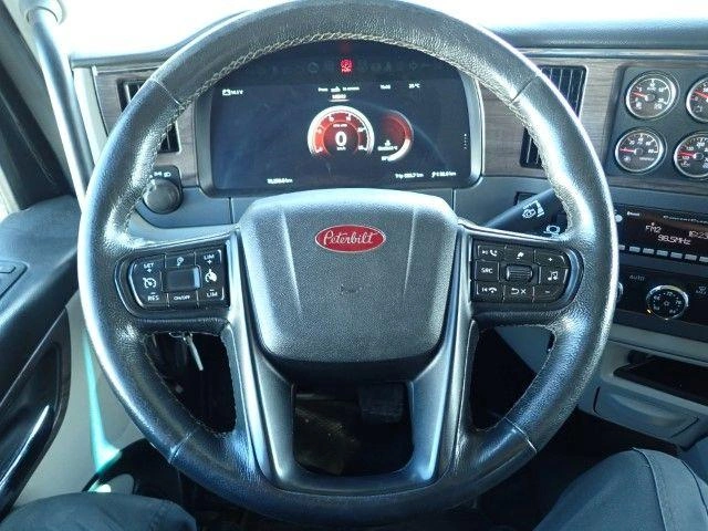 Peterbilt 567 2024