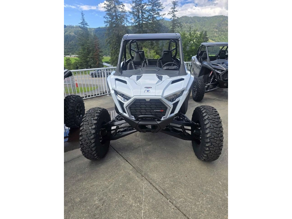 2026 Polaris Rzr Pro R 4 Ultimate Ghost White Metallic alt