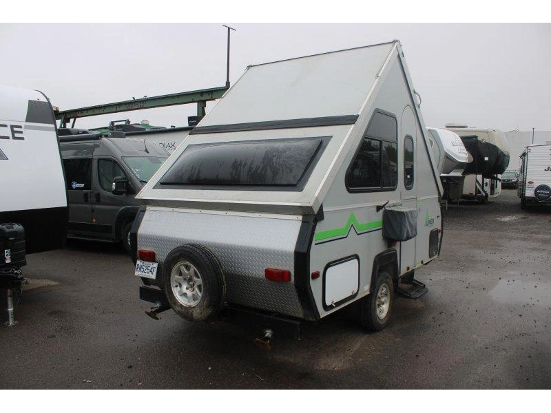 Autre A Liner 12 2021 alt