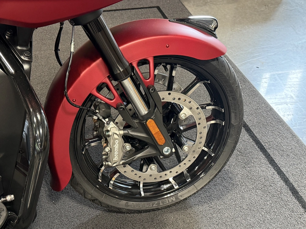 2026 Indian Motorcycle Challenger Dark Horse® alt