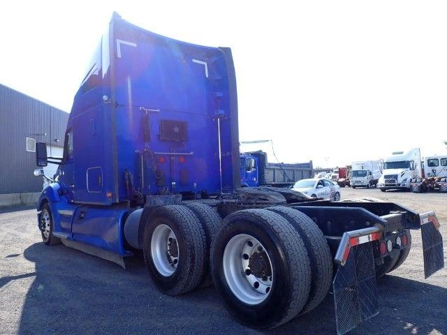 Kenworth T680 2021