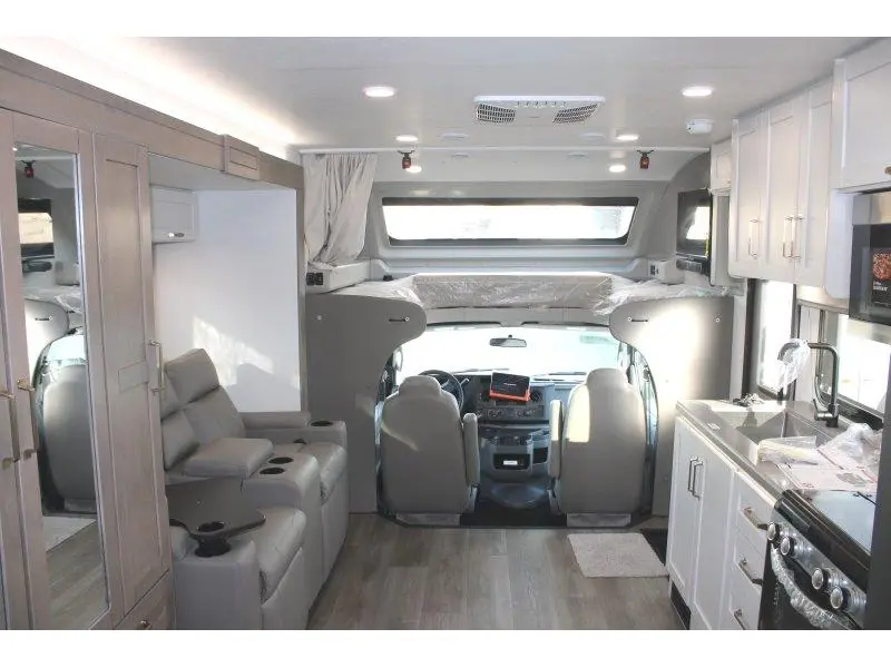 Entegra Coach Odyssey 24B 2027