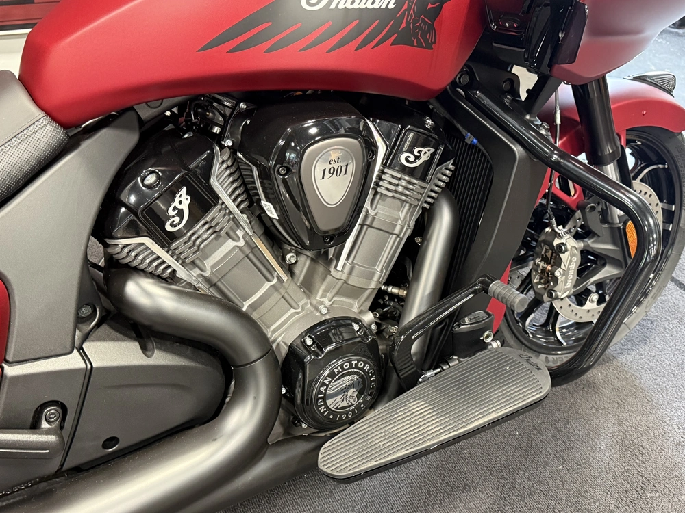 2026 Indian Motorcycle Challenger Dark Horse® alt