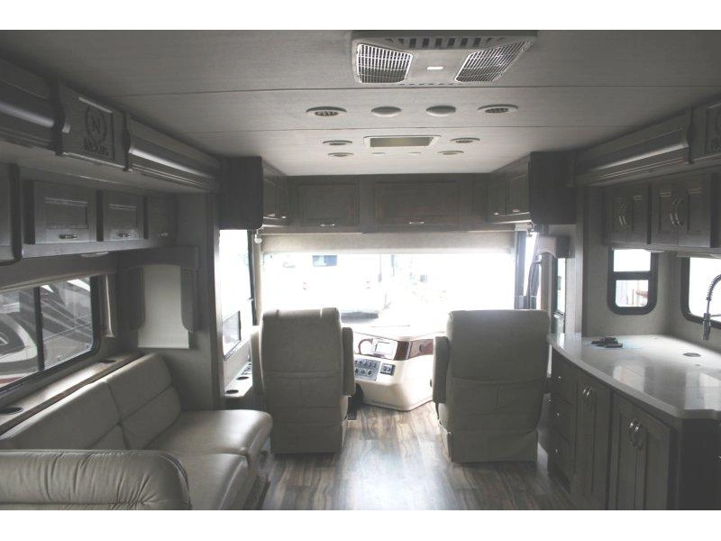 2020 Nexus Rv Evoque 35e alt