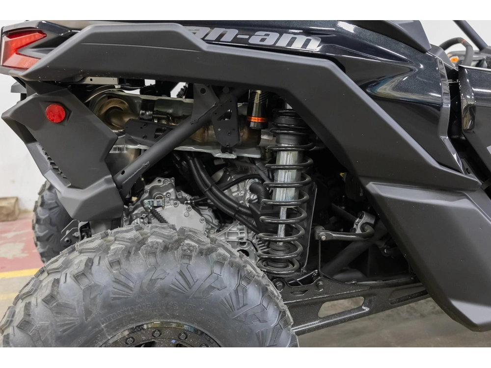 2026 Can-am Maverick X3 Ds Turbo Rr 10.25 And Smartshoxs 7stu alt