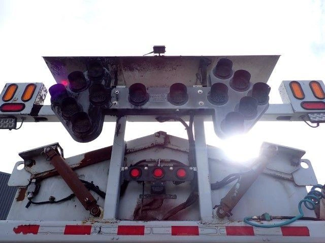 Freightliner 114sd 2013