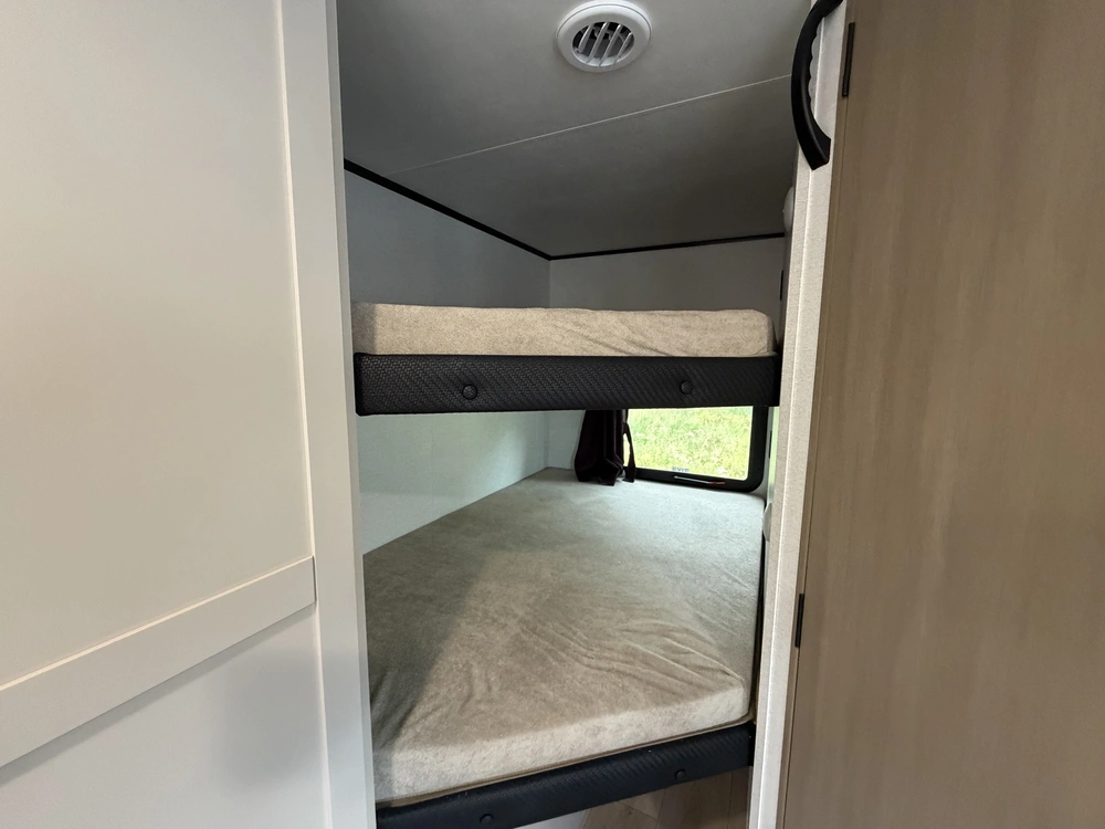 Jayco Jay Feather Sl 26bhsl 2027 alt