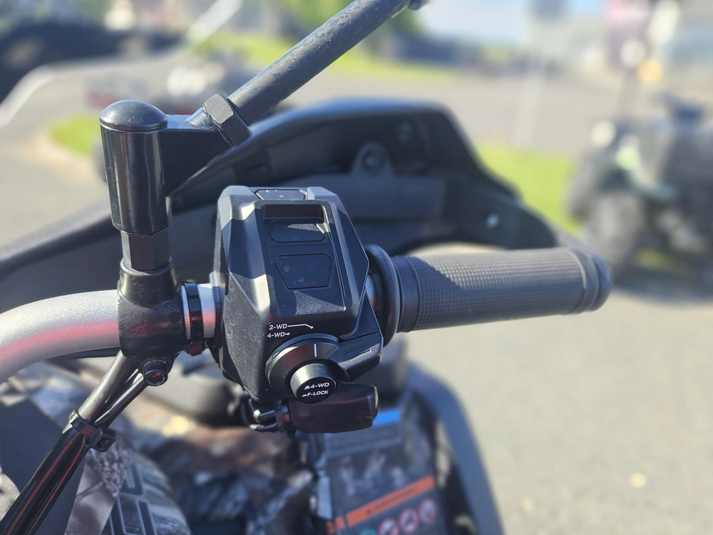 2025 Cfmoto Cforce 800 Touring alt