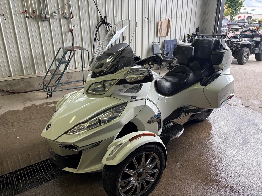Can-am Spyder Rt Ltd 2014 alt