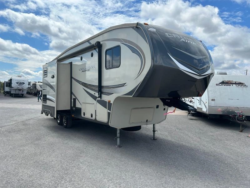 2017 Crossroads Cruiser 25se