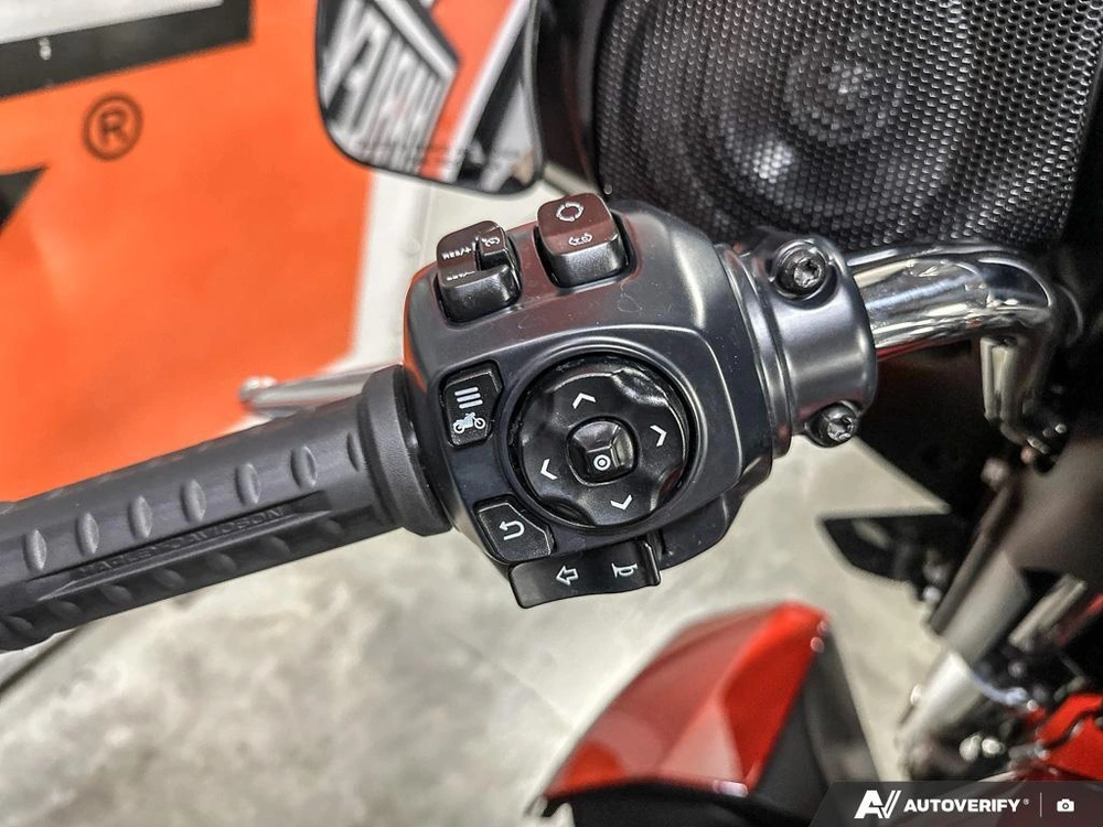 2025 Harley-davidson Street Glide Ultra alt