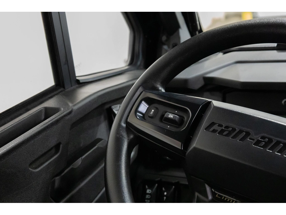2026 Can-am Defender Max Limited Hd11 6mtd alt