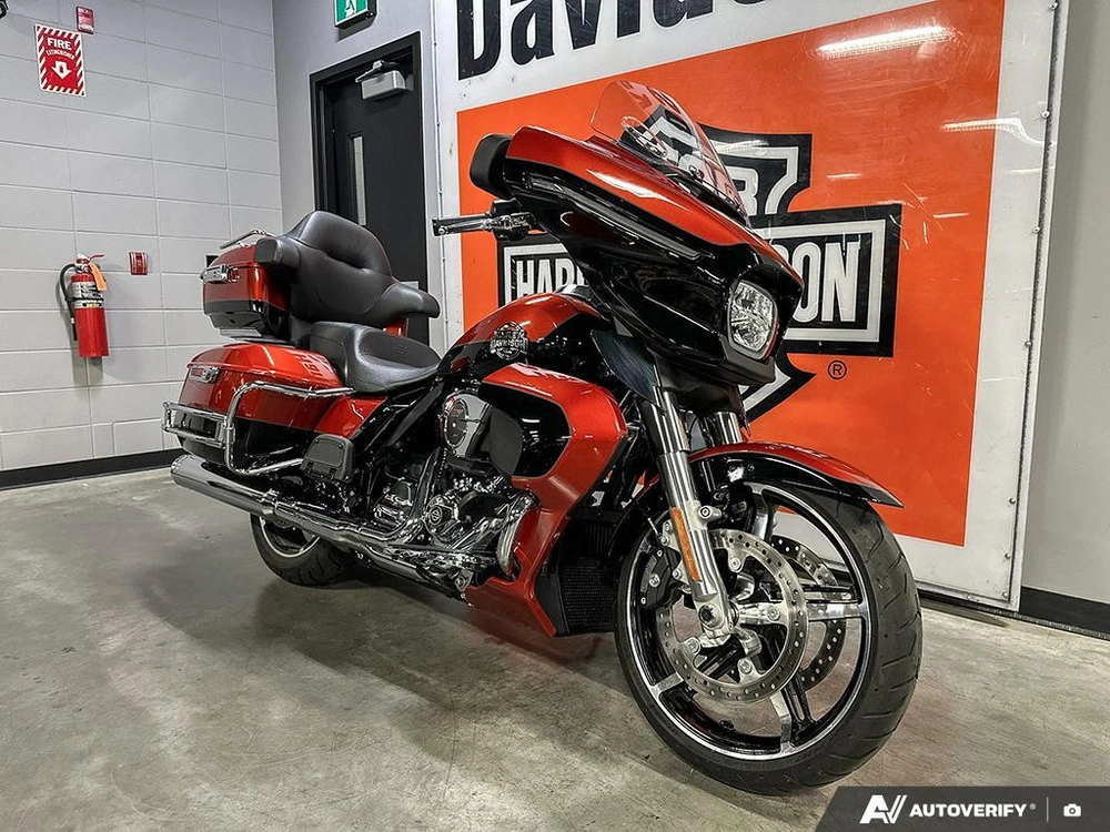 2025 Harley-davidson Street Glide Ultra alt