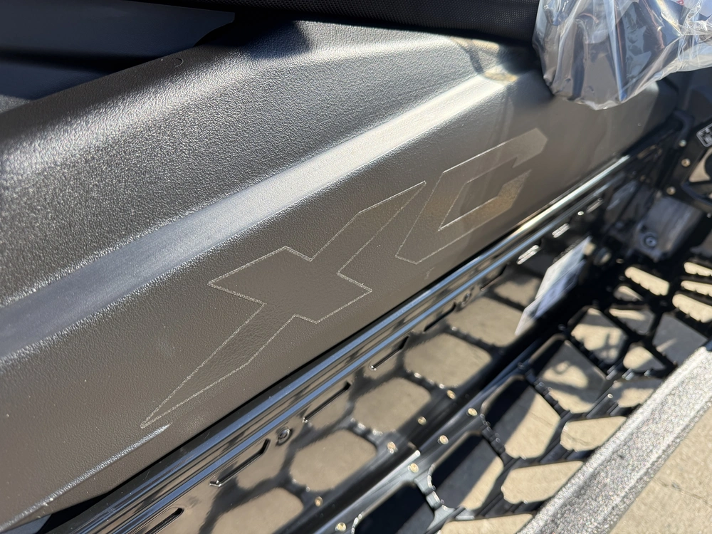 Polaris 850 Switchback Xc 146 2027 alt