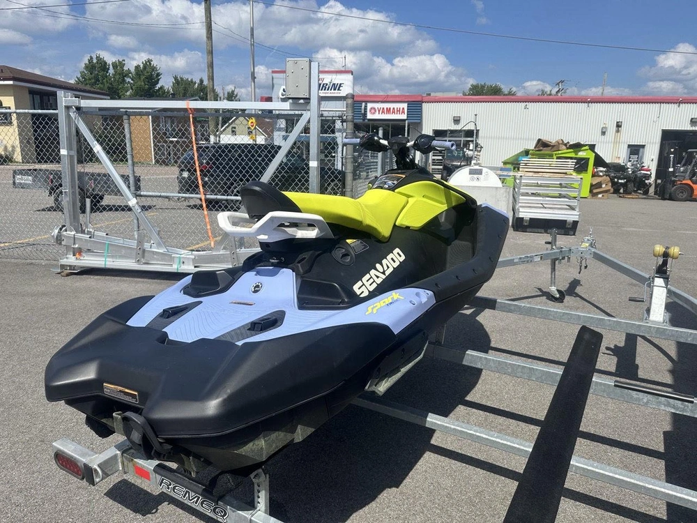 Brp Spark Trix 2024 alt