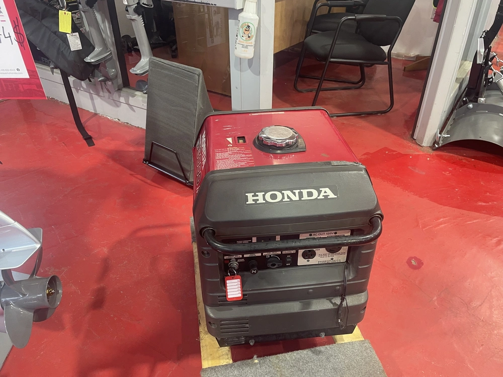 Honda Eu 3000 Is Avec Démareur Electrique 2010 alt