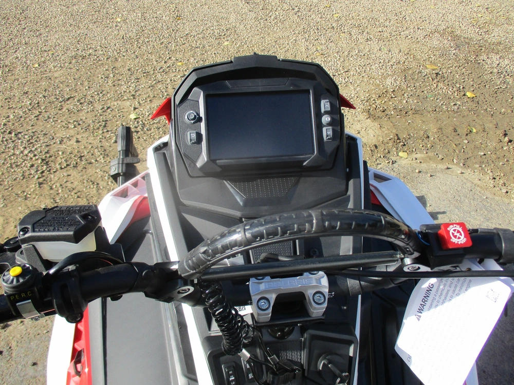 2027 Polaris Sno-27 850 Rmk Sps 155 Red Es 7s alt