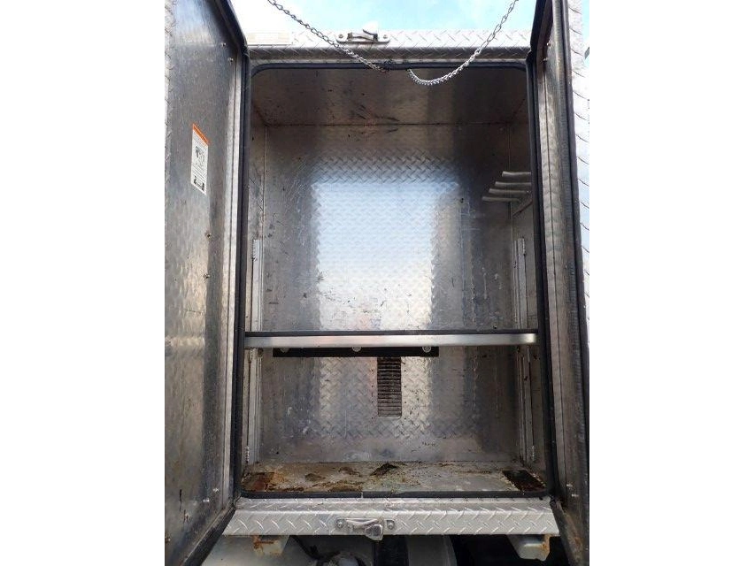 Freightliner 114sd 2013