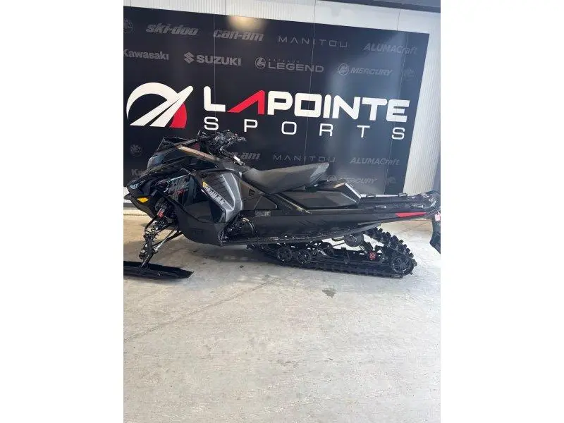 Ski-Doo MXZ X-RS 137 850 E-TEC Ice Ripper XT 1.5'' E.S. w/ Smart-Shox w/ 10.25'' Touchscreen 2026