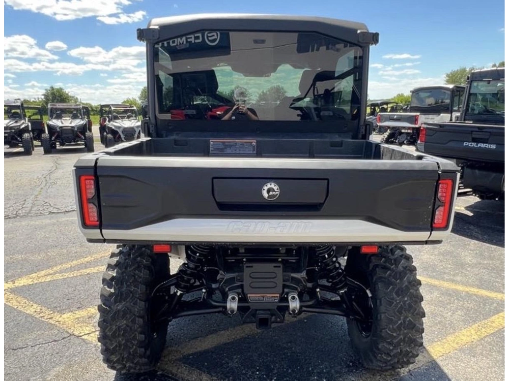 2026 Can-am Ssv Defender Limited 65 Hd11