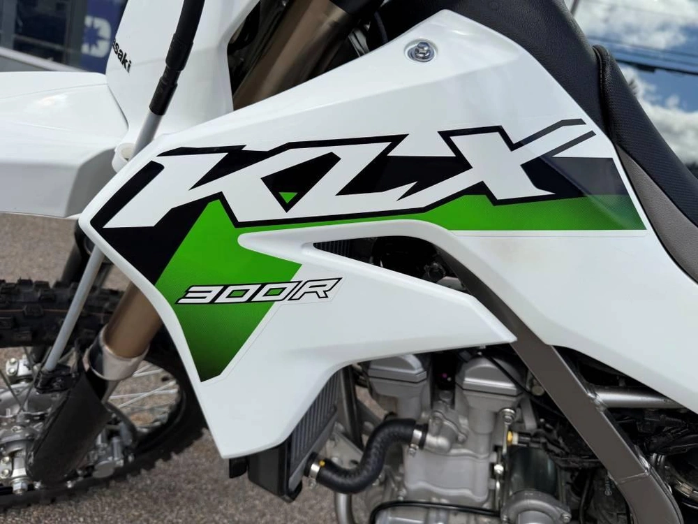 Kawasaki Klx300ctfn 2026 alt