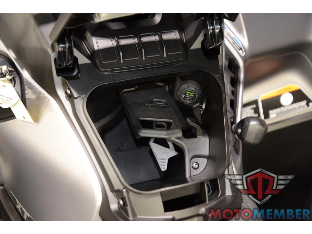 2026 Can-am Outlander Xt 700 Platinum Satin alt