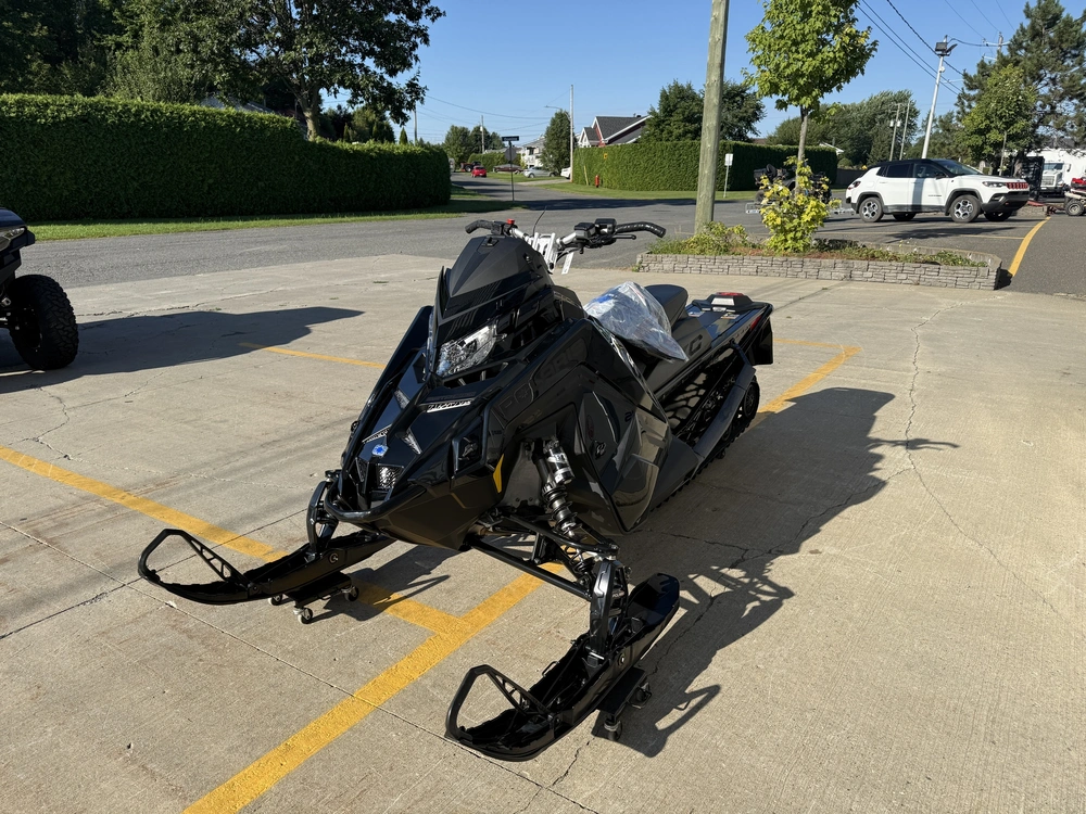 Polaris 850 Switchback Xc 146 2027 alt