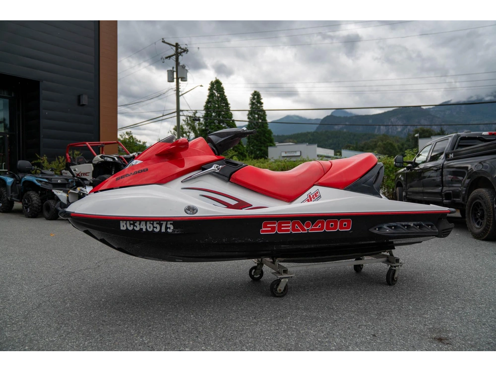 2006 Sea-doo Wake 150 - Red/white alt