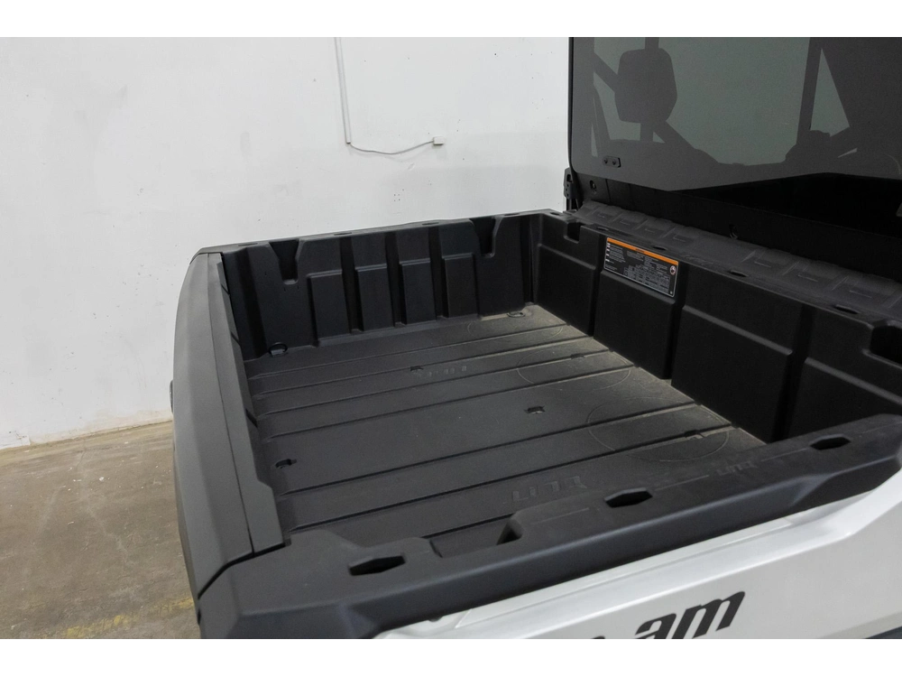 2026 Can-am Defender Ltd Hd11 8jtd alt