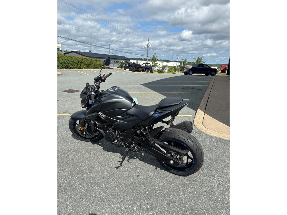 2019 Suzuki Gsx-s 750 alt