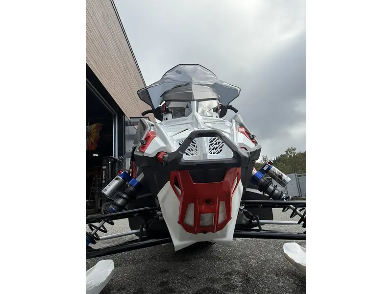 2026 Polaris 9R INDY XCR 137