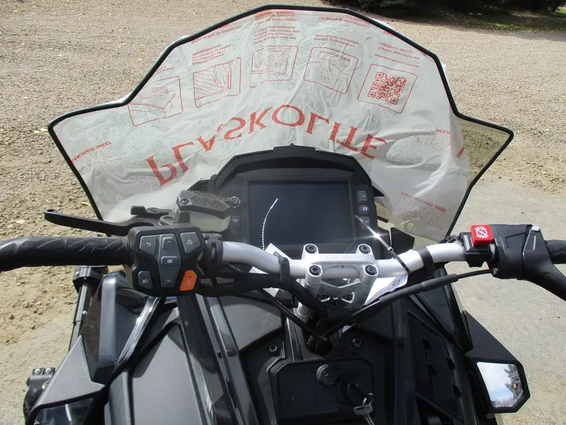 2027 Polaris SNO-27 650 INDYADV137 1.35 BLK