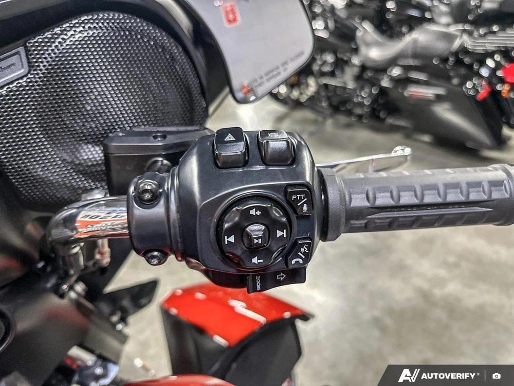 2025 Harley-davidson Street Glide Ultra alt