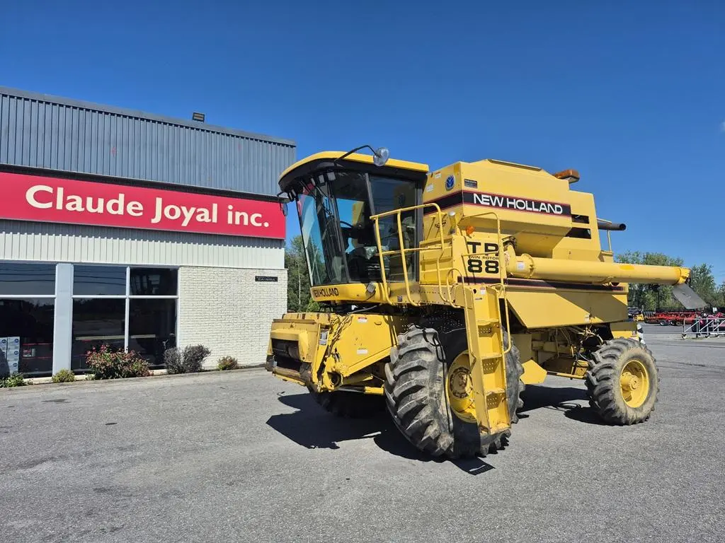 1997 New Holland TR88