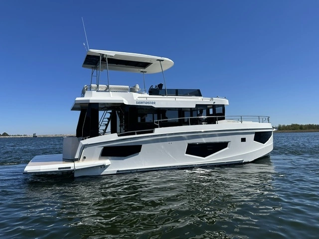 2026 Cobra Yachts Seamaster 45 alt