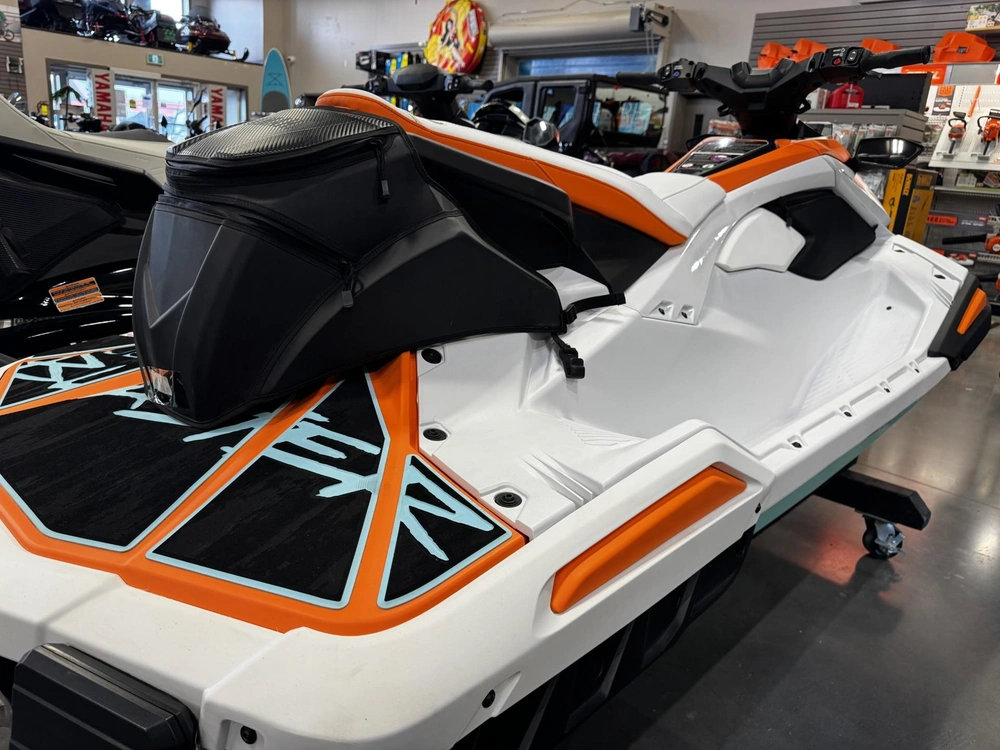 2026 Yamaha Jetblaster Ltd alt