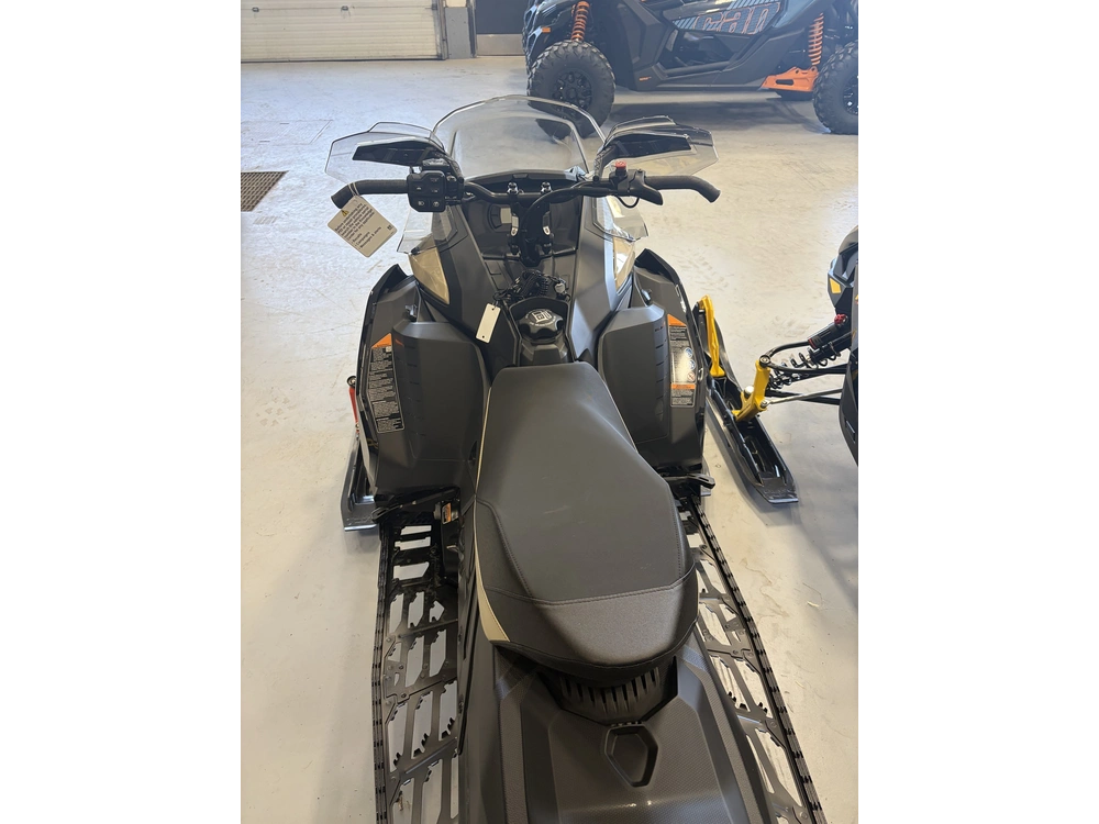 2027 Ski-doo Mxz Adrenaline 137 850 E-tec Ripsaw 1.25" E.s. alt