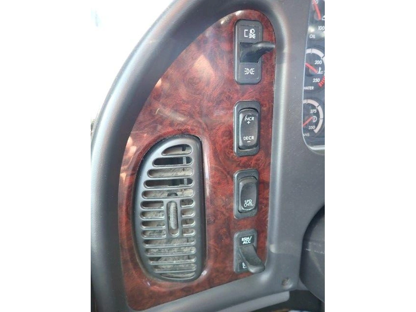 Freightliner 114sd 2013