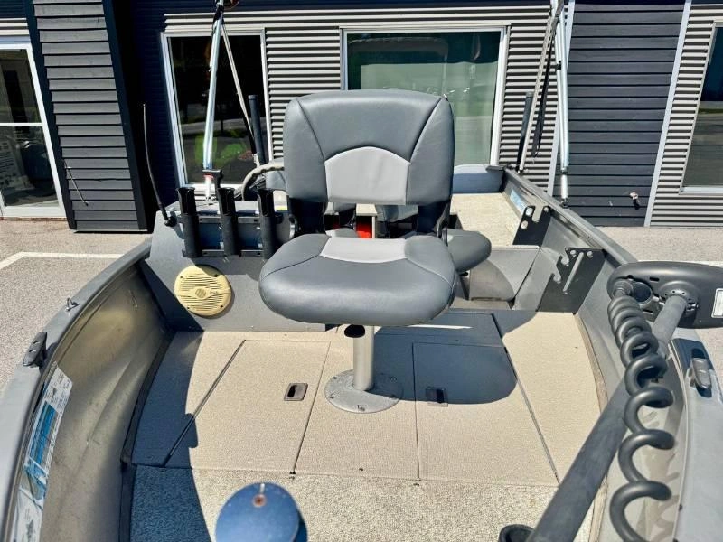 Crestliner Canadian 14sc 2005 alt
