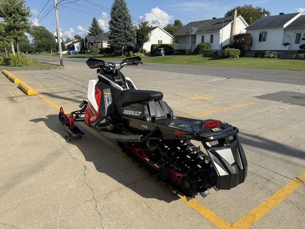 Polaris 850 Switchback Assault 146 Escape Ifs 2027 alt