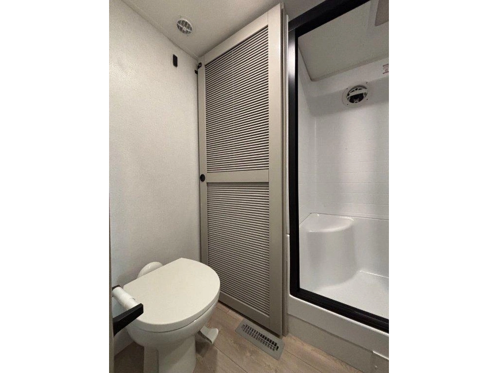 Jayco Jay Flight Bungalow 401loft 2027 alt