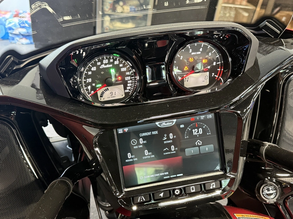 2026 Indian Motorcycle Challenger Dark Horse® alt