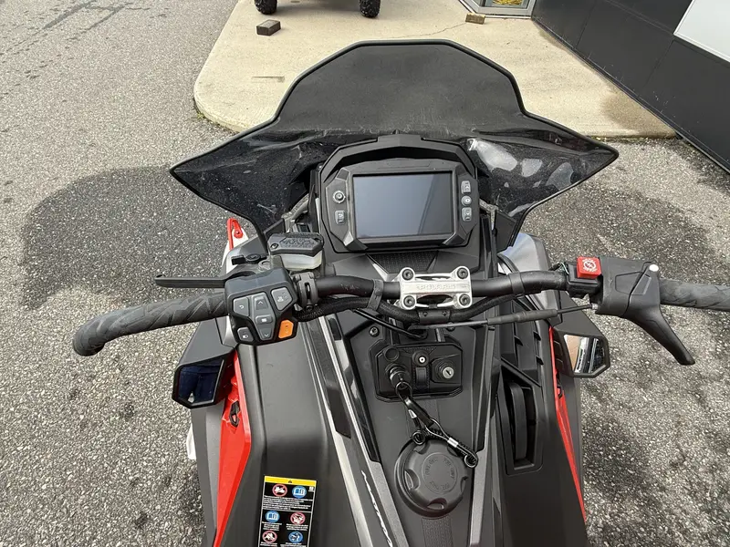 2026 Polaris 9R INDY XCR 137